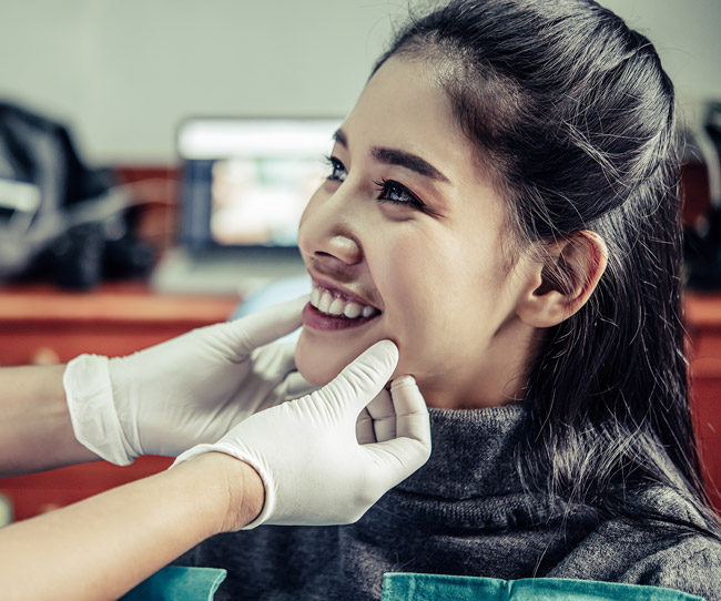 vancouverharbourdental_services_cosmeticl_dentistry_2 https://vancouverharbourdental.incloud365.ca/wp-content/uploads/2023/07/vancouverharbourdental_services_cosmeticl_dentistry_2.jpg